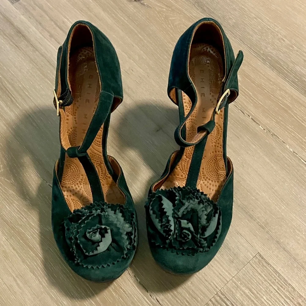 Chie Mihara Green Suede Heels - Picture 2 of 7